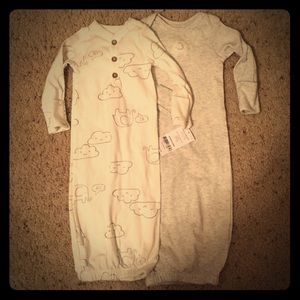 Newborn Carter’s sleep gowns unisex